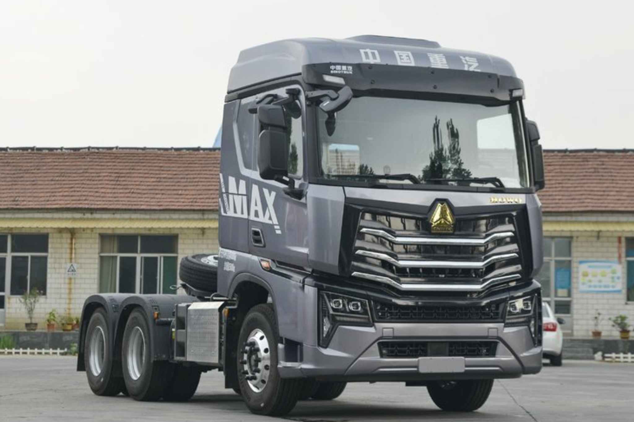Đầu kéo Howo Max 460 HP