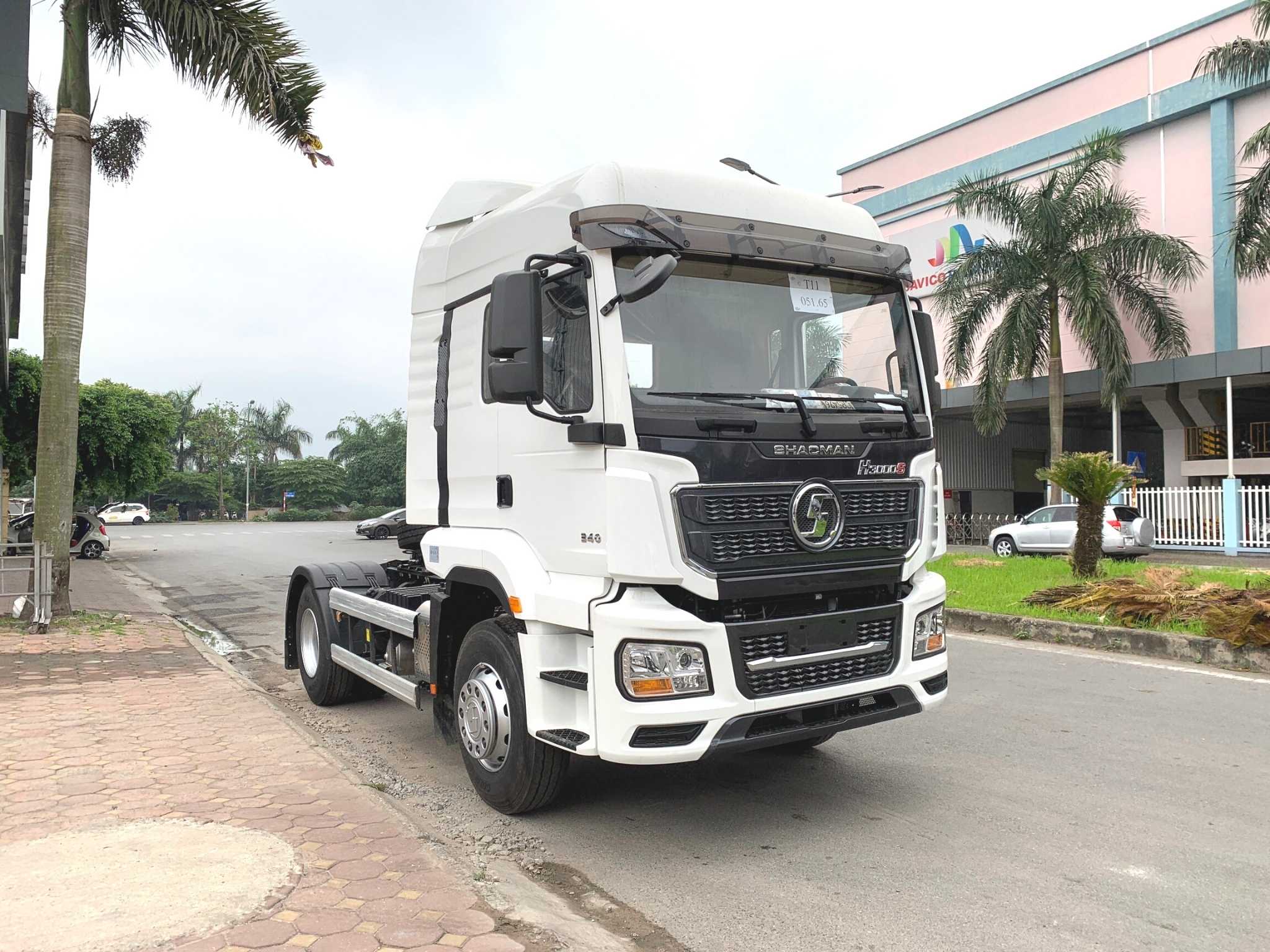 Đầu Kéo 1 Cầu Shacman H3000s 340HP Giá Rẻ