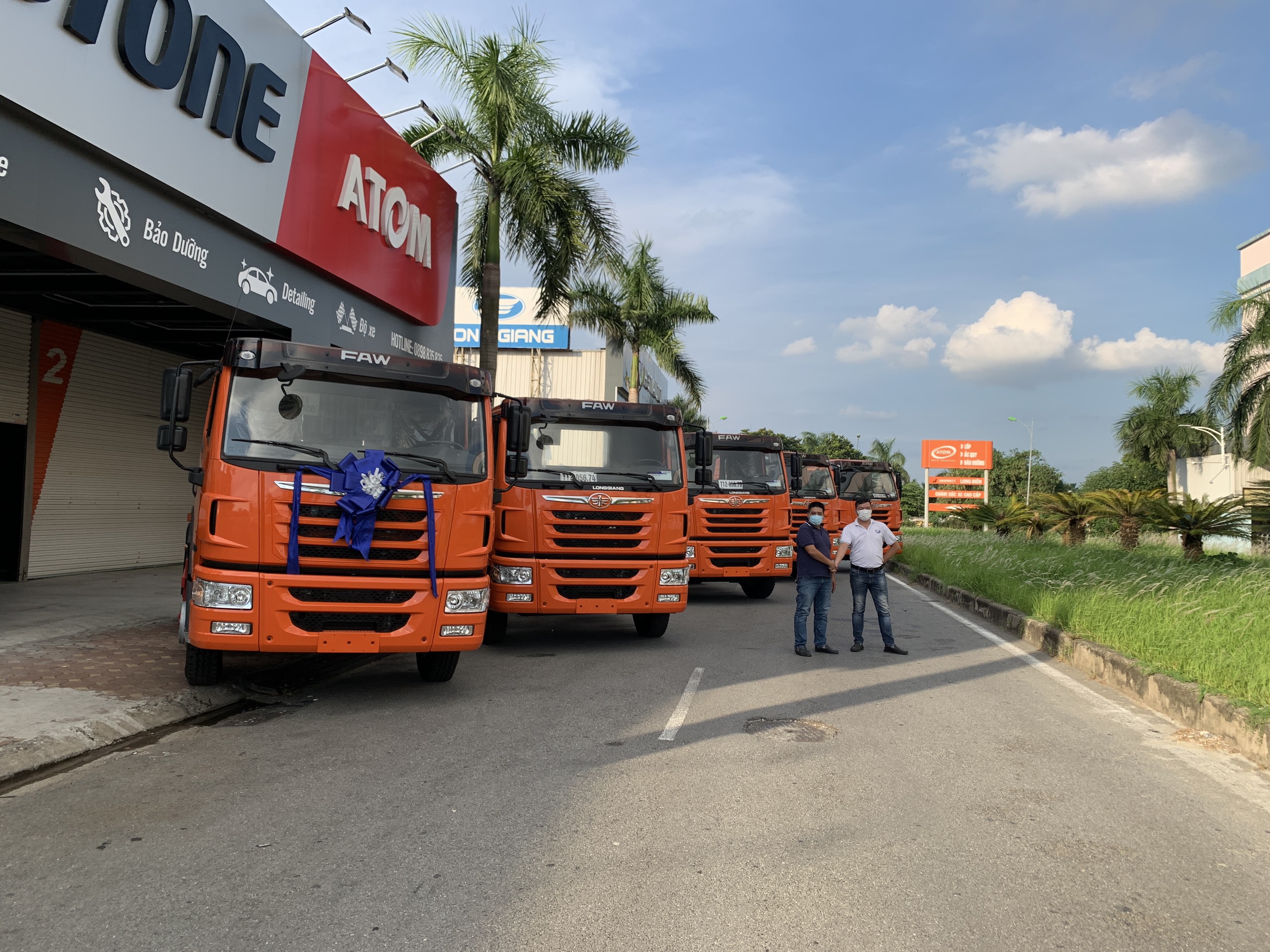 Bàn giao 5 xe đầu kéo Faw 1 cầu nhập khẩu cho doanh nghiệp vận tải tại Hải Phòng