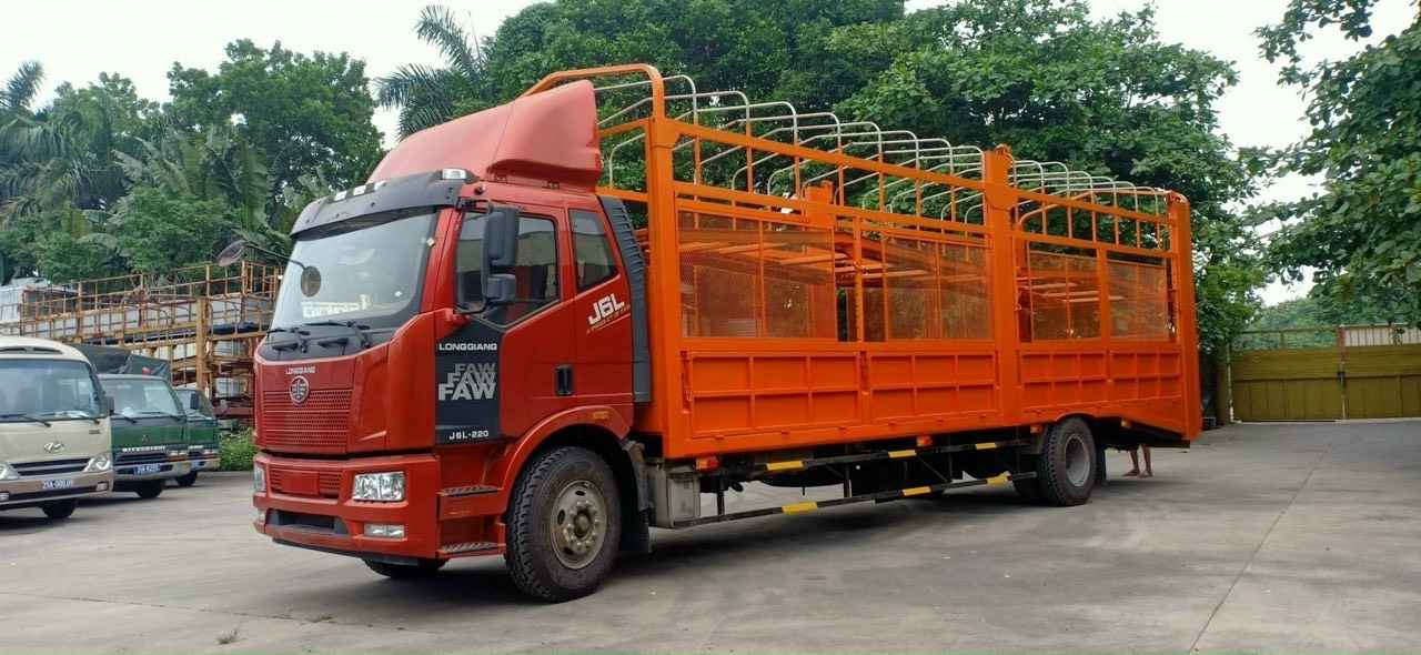 Xe lồng chở xe ô tô con Faw J6L 8 tấn nhập khẩu
